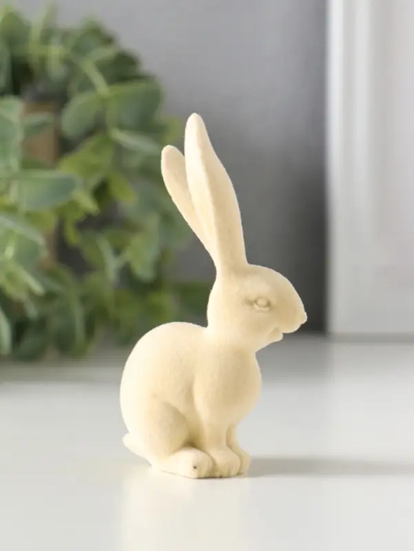 Сувенир полистоун, флок "Белый заяц" 3х4,5х8,5 см