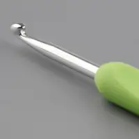 Крючок для вязания, с пластиковой ручкой, d=4.5 мм, 14 см, салатовый
