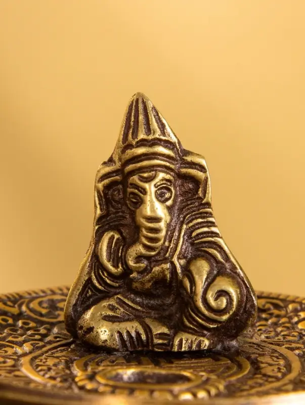 Подставка под благовония  Подставка под благовония "Ганеша" латунь 7 см