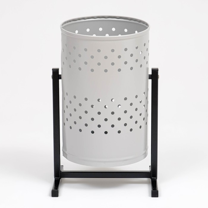 Урна уличная «Уралочка» 21 л, 32 х 50 х 26,5 см, серая, бак 0,6 мм Урна уличная «Уралочка» 21 л, 32 х 50 х 26,5 см, серая, бак 0,6 мм