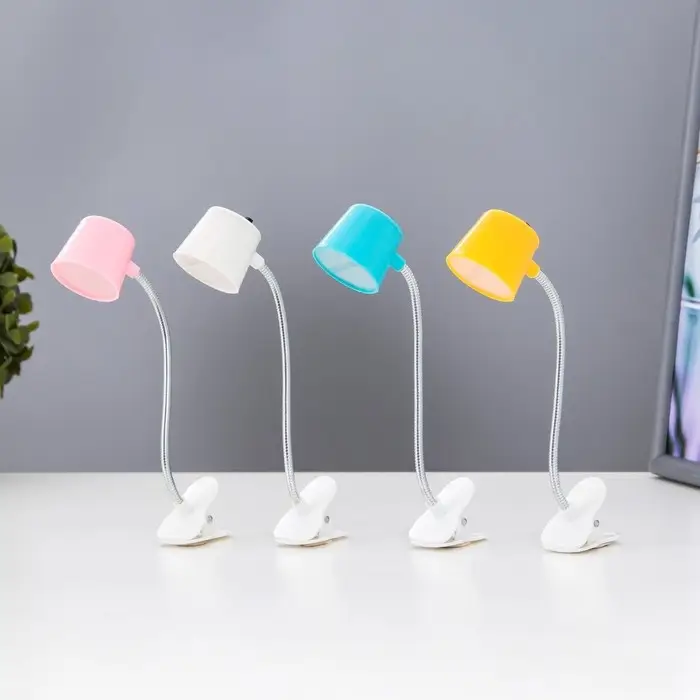 Лампа на прищепке LED "Прожектор" для чтения, от батареек МИКС 14х4х3,8 см RISALUX