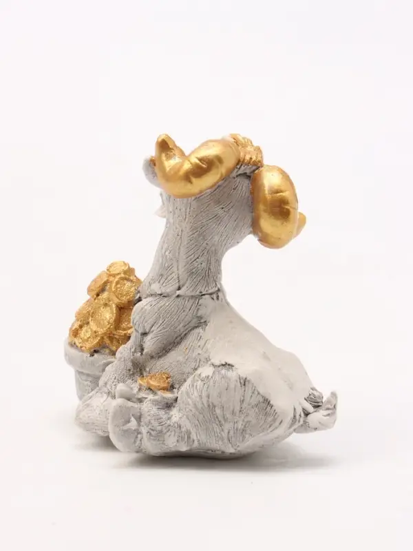 Фигурка декоративная &laquo;Баран с мешком монет&raquo;, 10&times;9&times;4 см