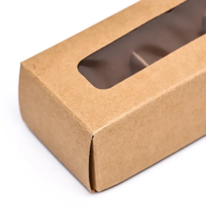 Коробка для 3 конфеты, с окном 13×5×3.3 см Коробка для 3 конфеты, с окном 13×5×3.3 см