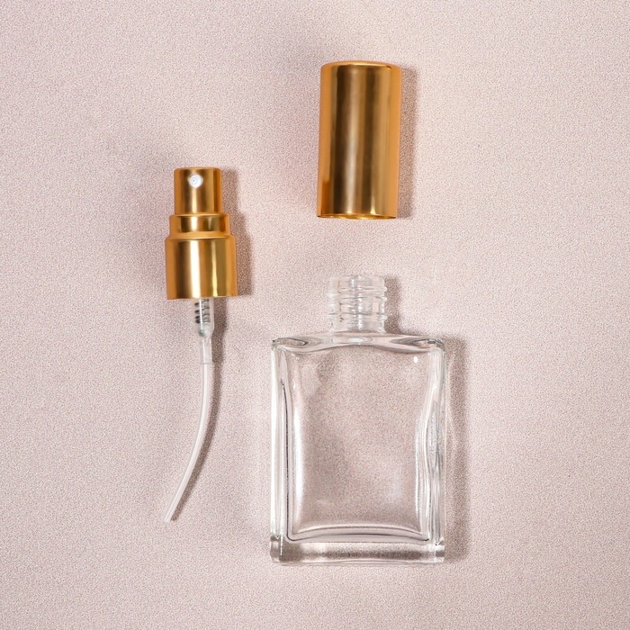 Флакон для парфюма, с распылителем, 15 мл, цвет золотистый Флакон для парфюма, с распылителем, 15 мл, цвет золотистый