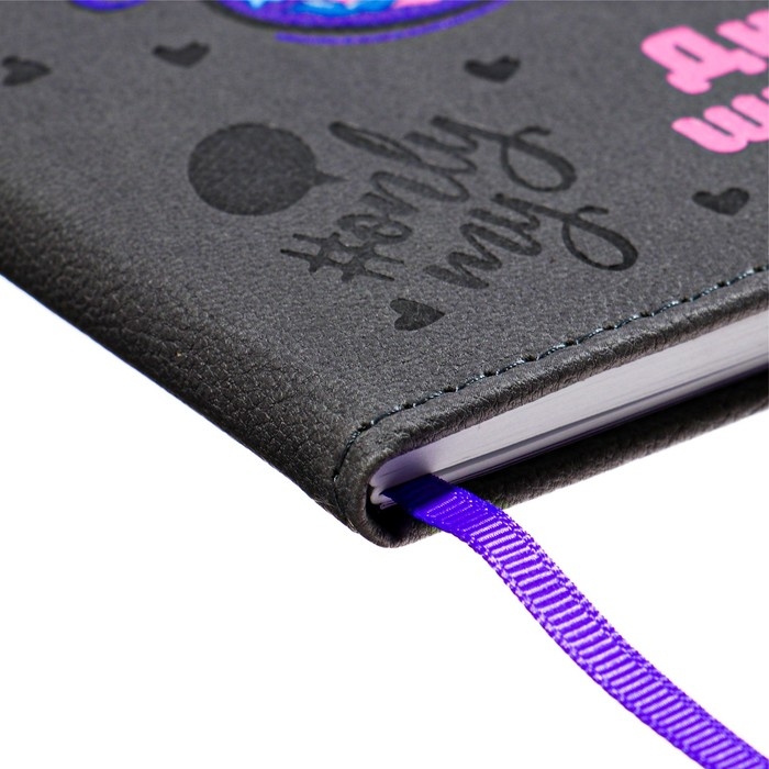 Дневник школьный для 1-11 классов  Дневник школьный для 1-11 классов "Мармеладный мишка", твёрдая обложка с поролоном из искусственной кожи, блинтовое тиснение, 48 листов, блок офсет 80г/м2, универсальная шпаргалка