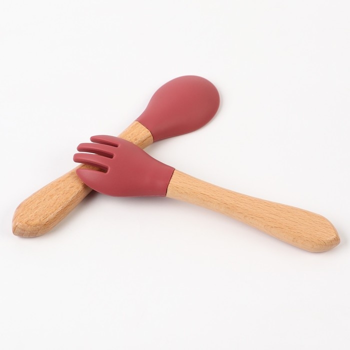 Набор детский столовых приборов, вилка и ложка M&B (силикон, бамбук), вишня Набор детский столовых приборов, вилка и ложка M&B (силикон, бамбук), вишня