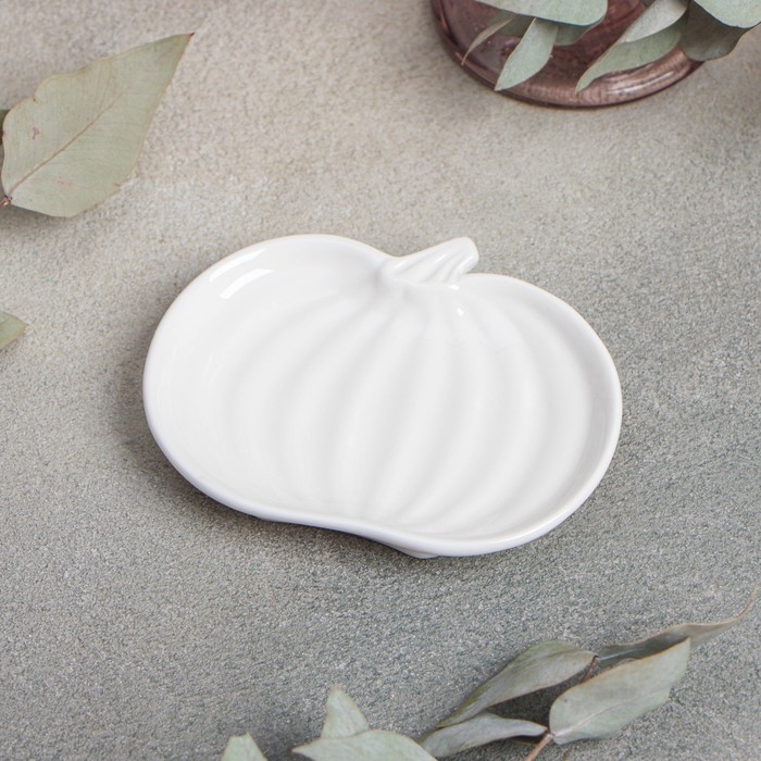 Блюдо фарфоровое Magistro «Тыковка», d=11,2 см, цвет белый Блюдо фарфоровое Magistro «Тыковка», d=11,2 см, цвет белый