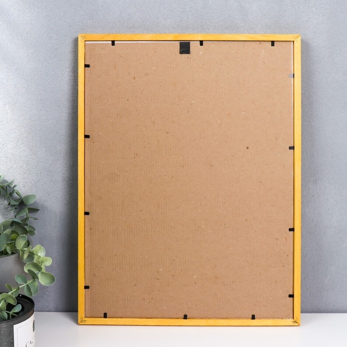 Фоторамка дерево 30х40 см, сосна (пластиковый экран) Фоторамка дерево 30х40 см, сосна (пластиковый экран)