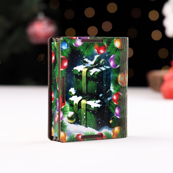 Новый год. Деревянный конверт для денег с символом года № 3  Новый год. Деревянный конверт для денег с символом года № 3 "Змейка в шапке с мандаринами", 9,8х8,5х