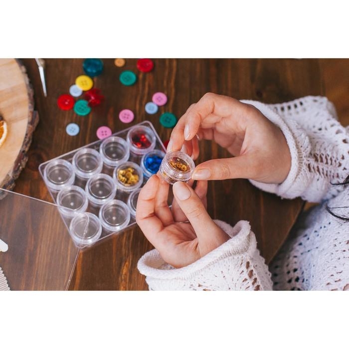 Контейнер для рукоделия, 12 баночек d = 2,3 см, 12,5 × 9,5 × 2 см, цвет прозрачный Контейнер для рукоделия, 12 баночек d = 2,3 см, 12,5 × 9,5 × 2 см, цвет прозрачный