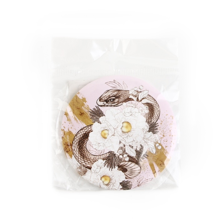 Зеркало карманное новогоднее «Новый год: Змея в цветах», диам.7 см Зеркало карманное новогоднее «Новый год: Змея в цветах», диам.7 см