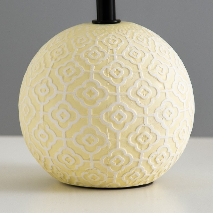 Настольная лампа Настольная лампа "Алиша" Е14 40Вт белый 18х18х28 см RISALUX