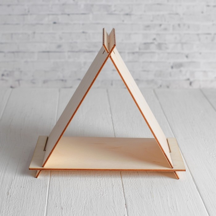 Деревянный скворечник - кормушка для птиц «Шалаш» Деревянный скворечник - кормушка для птиц «Шалаш»