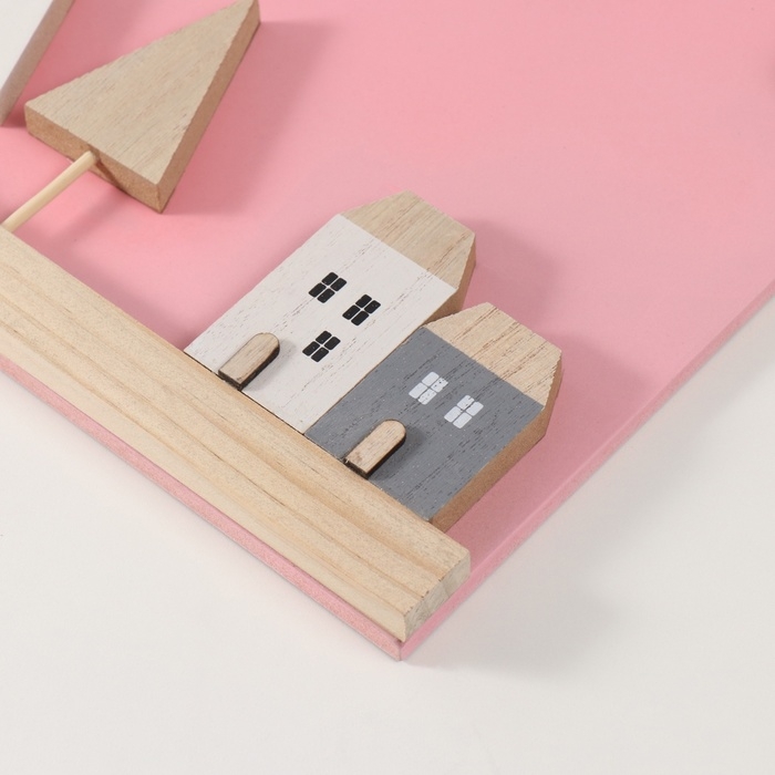 Крючки декоративные дерево Крючки декоративные дерево "Домики и деревья" розовый 28х33,5 см