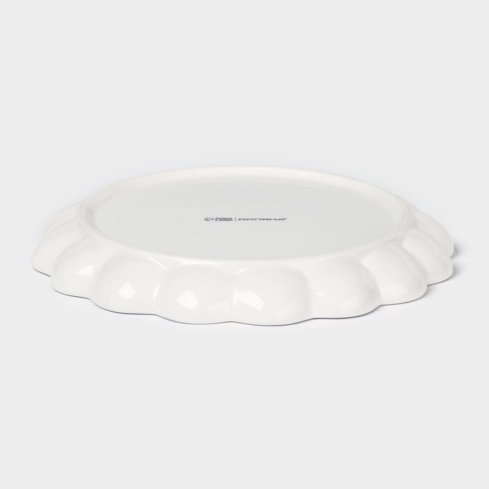 Тарелка новогодняя Доляна «Волшебная сказка», d=20,5 см, керамика, цвет белый