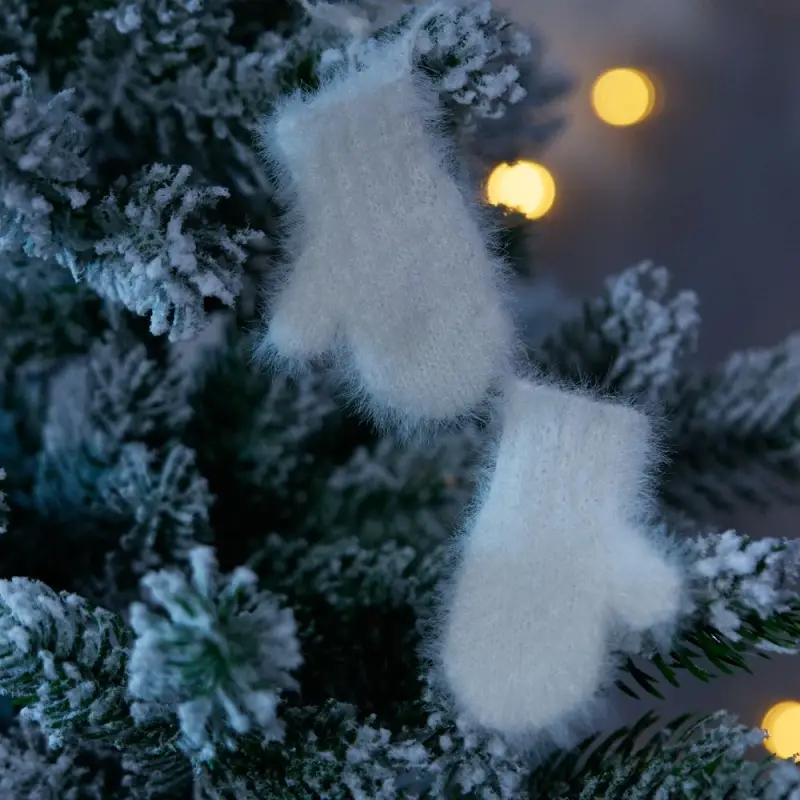 Подвеска на елку «Вьюшка», варежки, белая