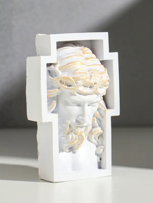 Панно настенное &laquo;Бюст Иисуса объёмный&raquo;, 14.5&times;10&times;4.5 см, белый