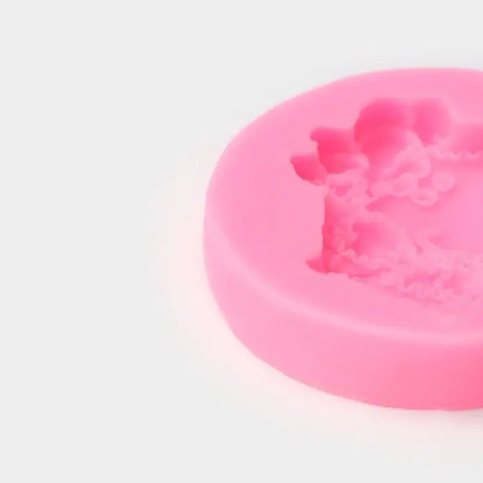 Молд для заливки «Барашек», силикон, 6.2×6.2×1.1 см, розовый