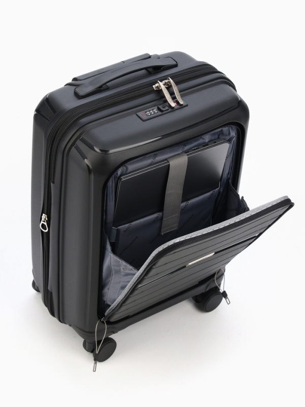 Чемодан 20 Чемодан 20", PP, 38*22*56, отд на молнии, отд/ноут, код замок, 4 колеса, черный