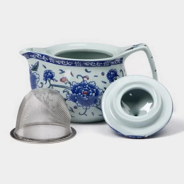 Чайник керамический заварочный с металлическим ситом &laquo;Цветение роз&raquo;, 350 мл