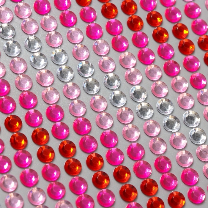 Наклейка пластик стразы "Градиент красно-розового" 30х10,5 см