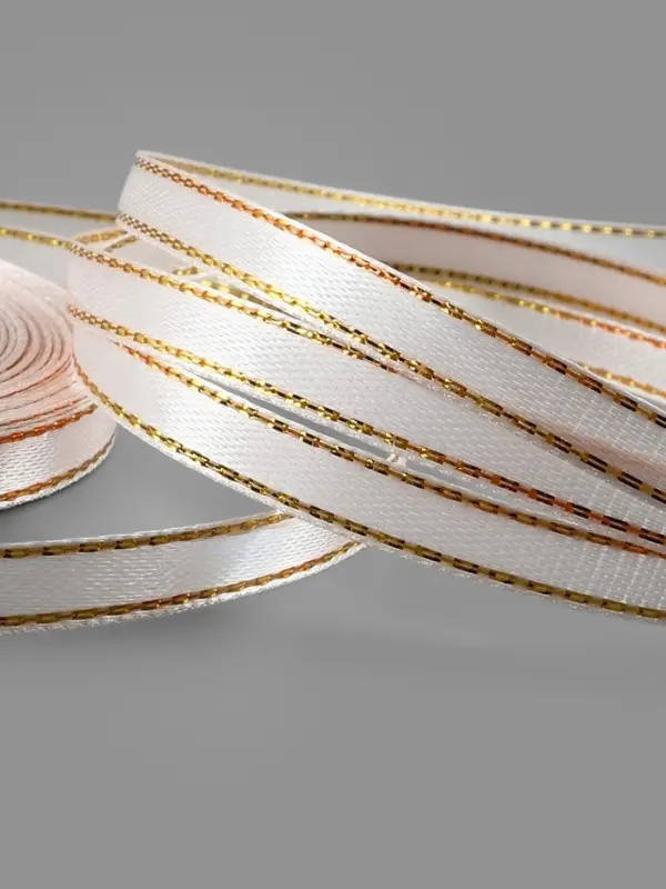 Лента атласная, с золотым люрексом, 6 мм, 23±1 м, лилово-белая №119 Лента атласная, с золотым люрексом, 6 мм, 23±1 м, лилово-белая №119