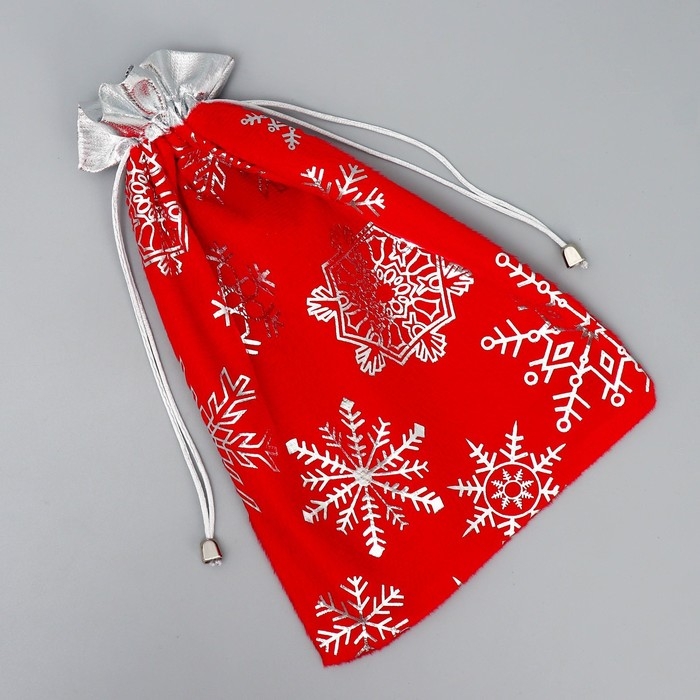 Мешочек подарочный плюш «Спешу к тебе», снежинки, тиснение, 20 х 30 см +/- 1.5 см Мешочек подарочный плюш «Спешу к тебе», снежинки, тиснение, 20 х 30 см +/- 1.5 см