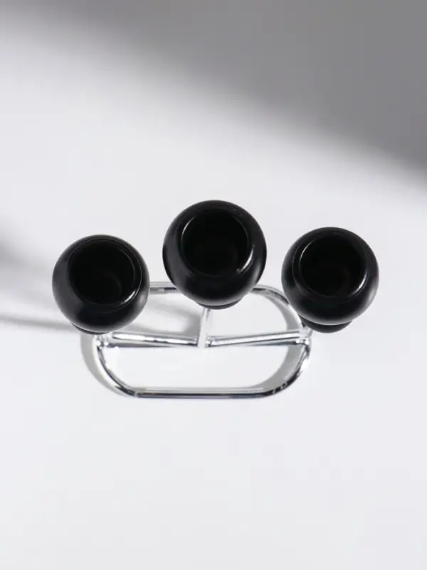 Подсвечник металл, дерево на 3 свечи  Подсвечник металл, дерево на 3 свечи "Шары. Абстракция"d=2,5 см чёрный и хром 14,3х6х21 см