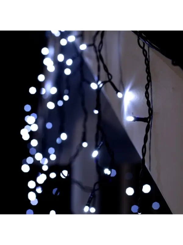 Гирлянда &laquo;Бахрома&raquo; 4&times;0.6 м, IP44, тёмная нить, 180 LED, свечение белое, 8 режимов, 220 В