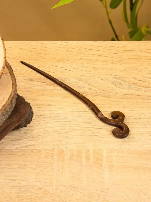 Заколка для волос фигурная, дерево Соно, 18х3 см, цв. тёмно-коричневый