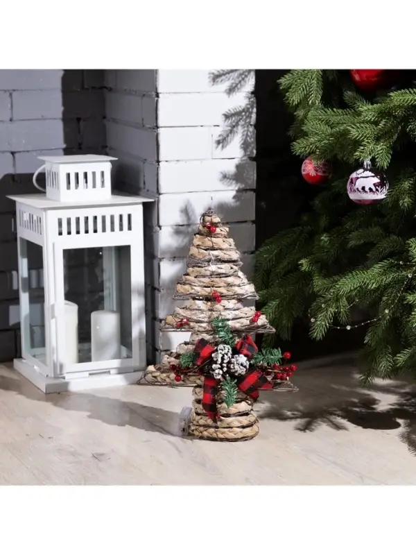 Светодиодная фигура &laquo;Ёлка с шишками&raquo; 31&times;40&times;9 см, текстиль, металл, от батареек AAх2, свечение тёплое белое