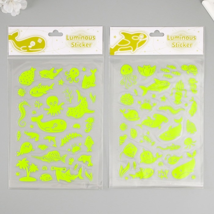 Наклейка пластик фосфорная Наклейка пластик фосфорная "Морские жители" МИКС 27х15,5 см