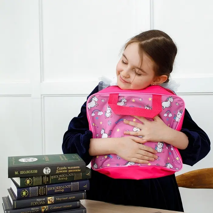 Набор первоклассника, 40 предметов, Calligrata &laquo;Единороги&raquo;, в папке