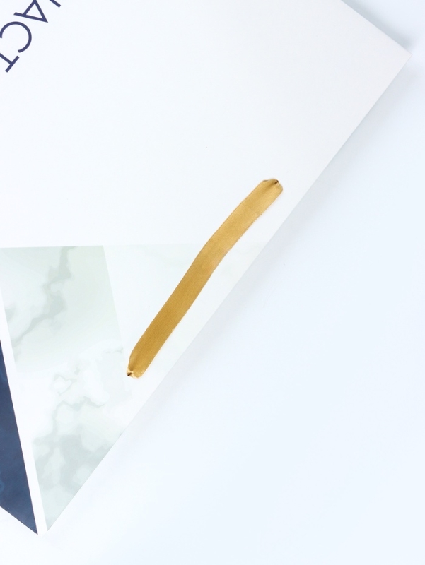 Пакет подарочный ламинированный вертикальный «For real man», XL 40 × 49 × 19 см