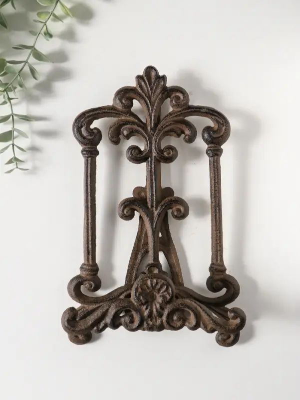 Сувенир чугун "Мольберт королевские вензели" 17х7х27 см