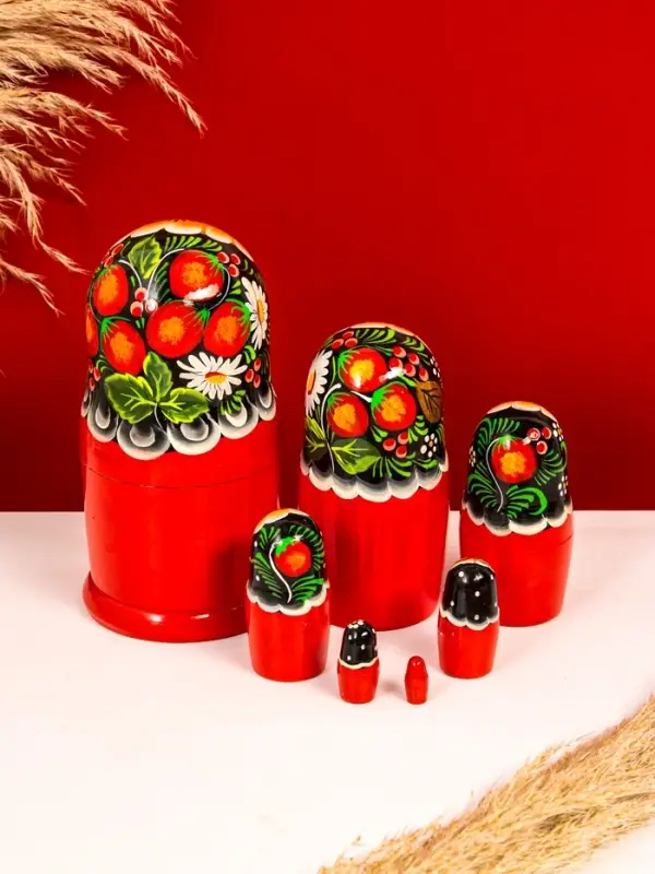 Матрёшка деревянная &laquo;Ягодка&raquo;, чёрный платок, 7-кукольная, 22 см, МИКС
