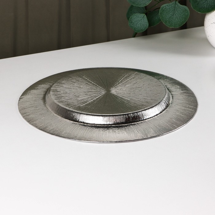 Тарелка - блюдо подстановочное Magistro «Иней. Серебро», 32,5×2,5 см, цвет серебряный Тарелка - блюдо подстановочное Magistro «Иней. Серебро», 32,5×2,5 см, цвет серебряный