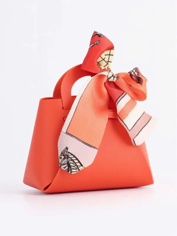 Кожанная подарочная сумочка 13 х12 х 5,5 см оранжевая Кожанная подарочная сумочка 13 х12 х 5,5 см оранжевая