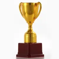 Кубок 113, наградная фигура, золото, подставка пластик, 17.7 см