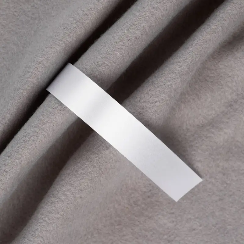 Лента сатиновая Satin 20 M, белая, 60 см Лента сатиновая Satin 20 M, белая, 60 см