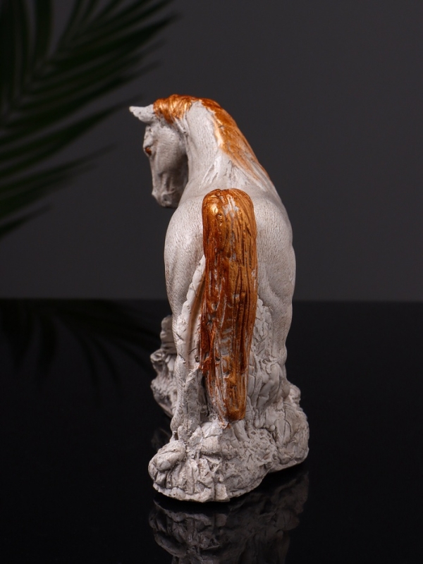 Статуэтка  Статуэтка "Конь Граф" 12х16х6 см, цвет бежевый