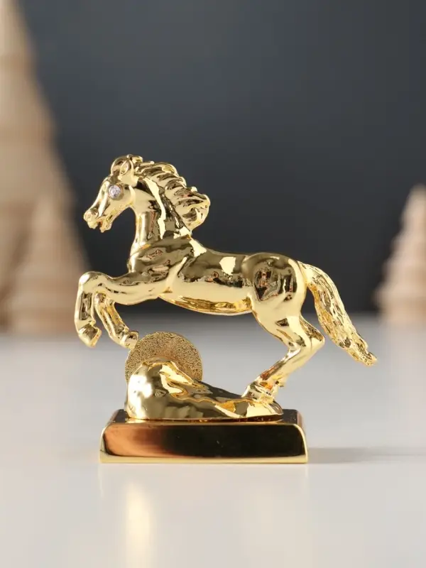 Сувенир Лошадь с монеткой и пожеланием  Сувенир Лошадь с монеткой и пожеланием "Счастья", 6х2,5х6 см.