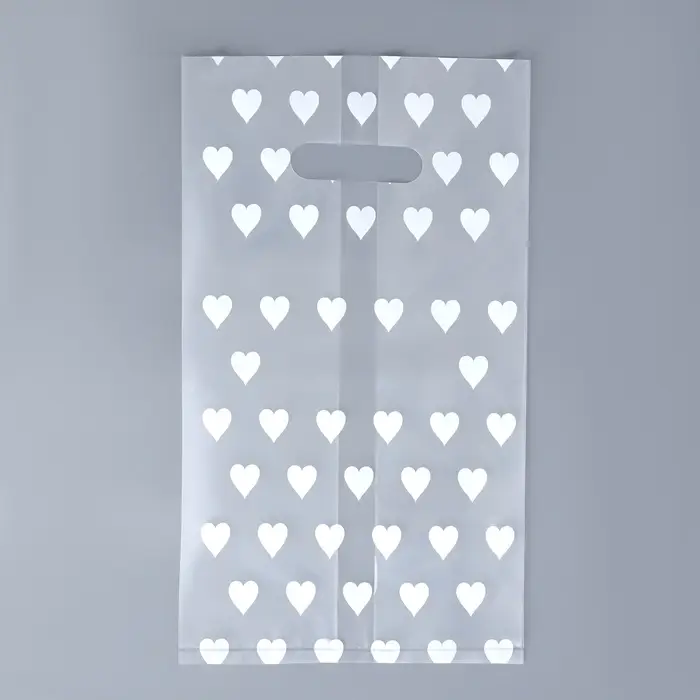 Пакет полиэтиленовый квадратный с вырубной ручкой, упаковка, "Сердечки", 17х33+17см ± 5% 60 мкм