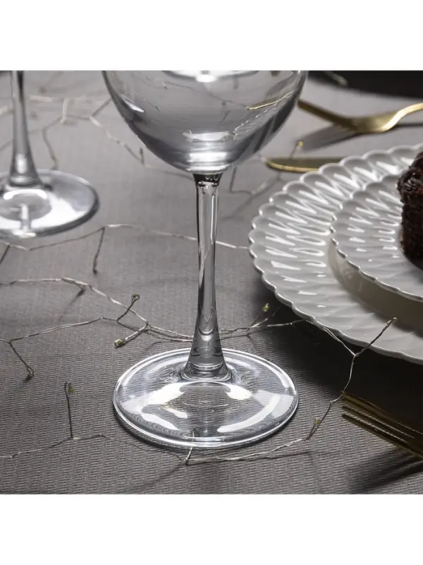 Гирлянда &laquo;Мишура&raquo; 5 м, роса, IP20, серебристая нить, 100 LED, свечение тёплое белое, USB