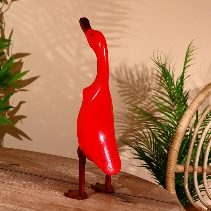 Сувенир "Утка красная" дерево 45 см