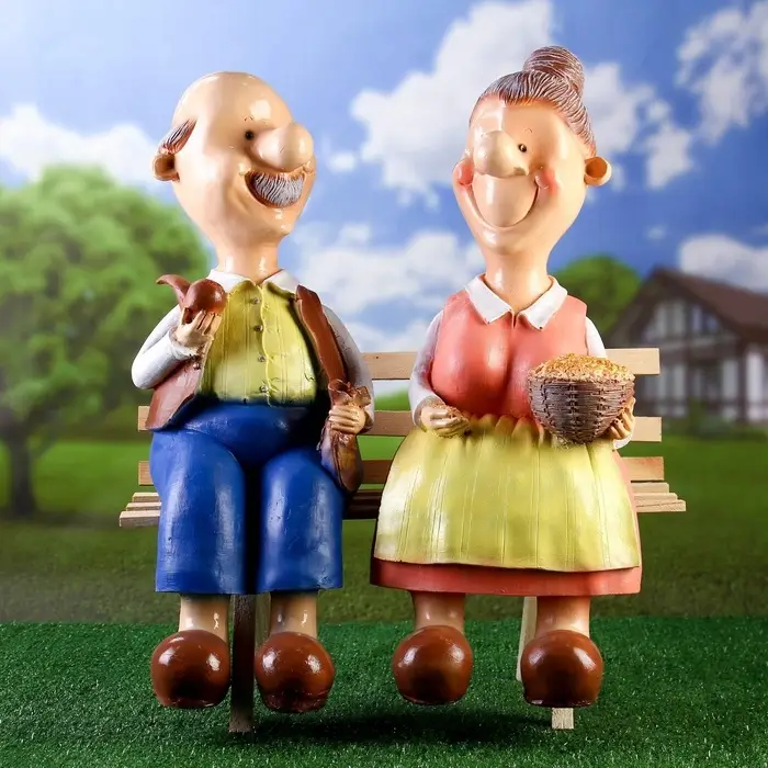 Садовая фигура из полистоуна «Бабка с дедкой», 54×48×22 см Садовая фигура из полистоуна «Бабка с дедкой», 54×48×22 см