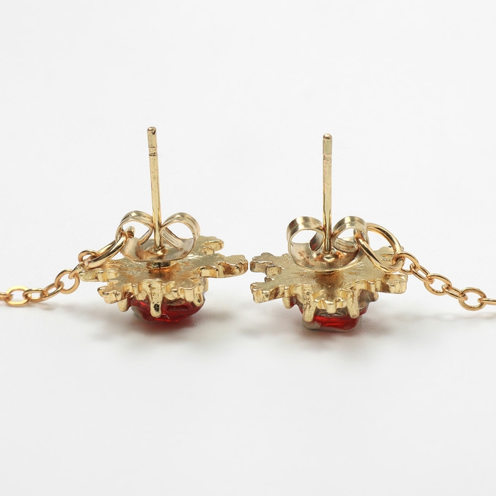 Новый год! Серьги «Новогодние» висячие, шар и снежинка, цвет красный в золоте Новый год! Серьги «Новогодние» висячие, шар и снежинка, цвет красный в золоте