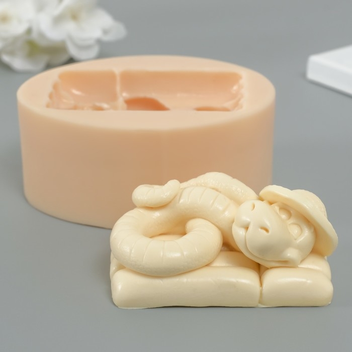 Молд силикон Молд силикон "Змея на отдыхе" 3,5х7,3х4,7 см