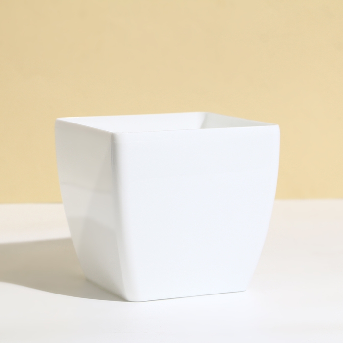 Горшок для цветов, 15 × 15 см, 2,5 л, пластик, белый Горшок для цветов, 15 × 15 см, 2,5 л, пластик, белый