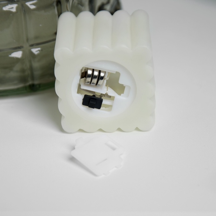 Светодиодная фигура «Куб» 5х5 см, батарейки АG13х3 (в комплекте), свечение теплое белое Светодиодная фигура «Куб» 5х5 см, батарейки АG13х3 (в комплекте), свечение теплое белое